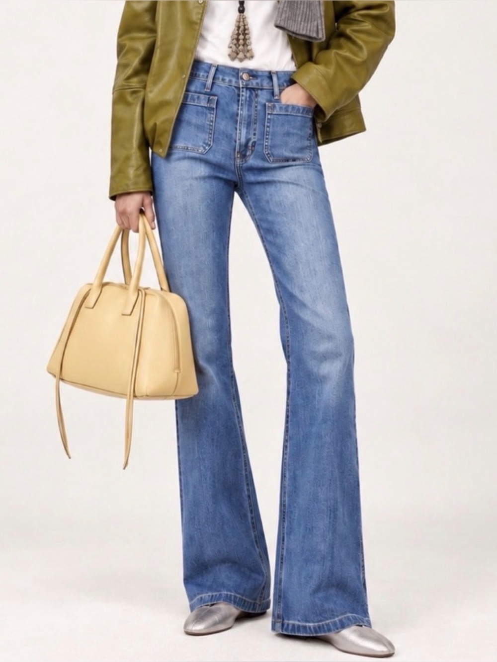 GAP - High Rise '70s Flare Jeans Blue Waist 27 / 4R, Like New